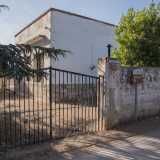 Entriamo ora nel cuore del poggio, l� dove in un'ex scuola rurale l�associazione ha creato un ecomuseo che conserva i cimeli rinvenuti nelle abitazioni della zona